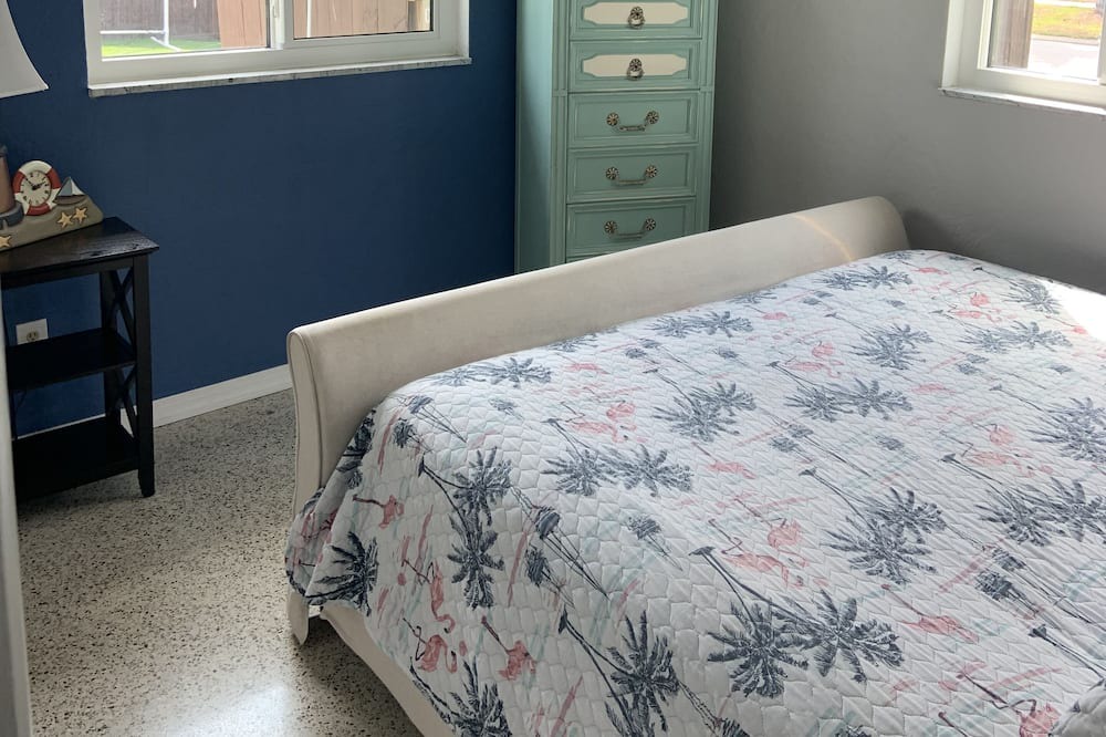 Photo of Bedroom in Coquina Key