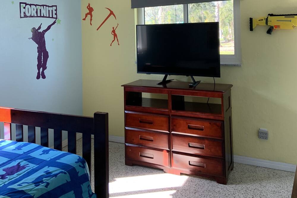 Photo of Bedroom in Coquina Key