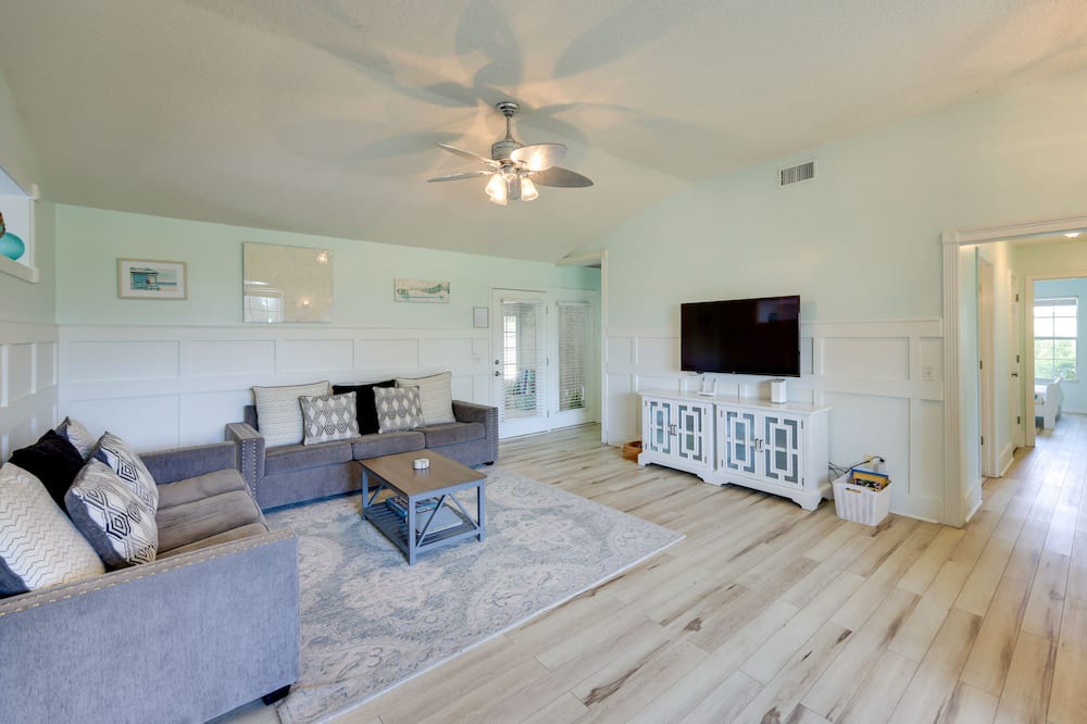 Photo of Livingroom in Saint Augustine Shores
