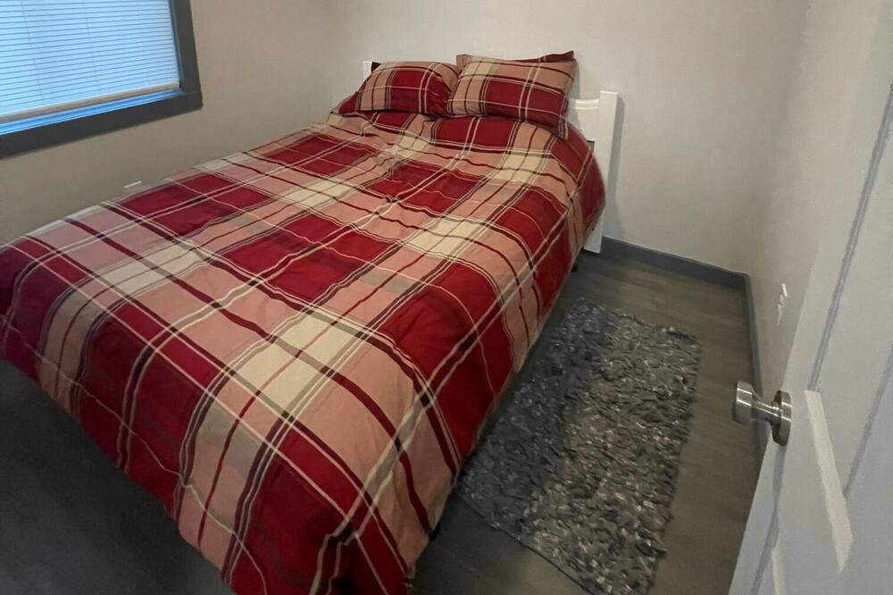 Photo of Bedroom in Dadeville