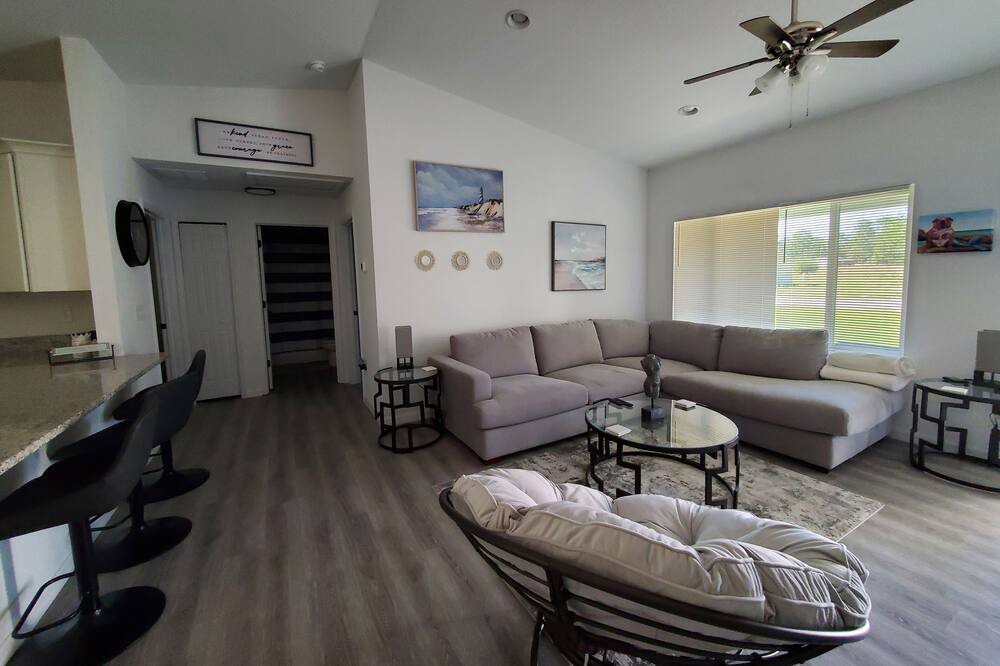 Photo of Livingroom in Ocklawaha