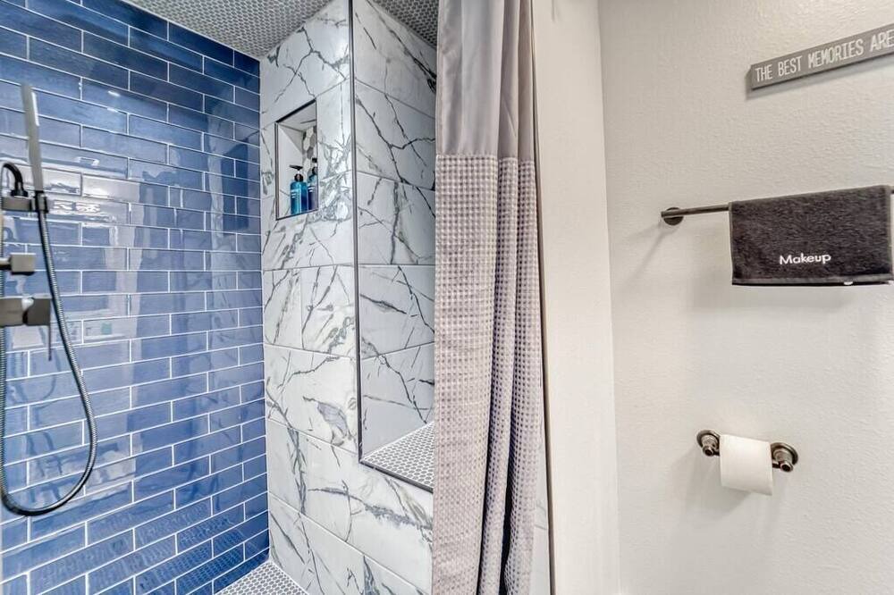 Photo of Bathroom in Riverside Heights