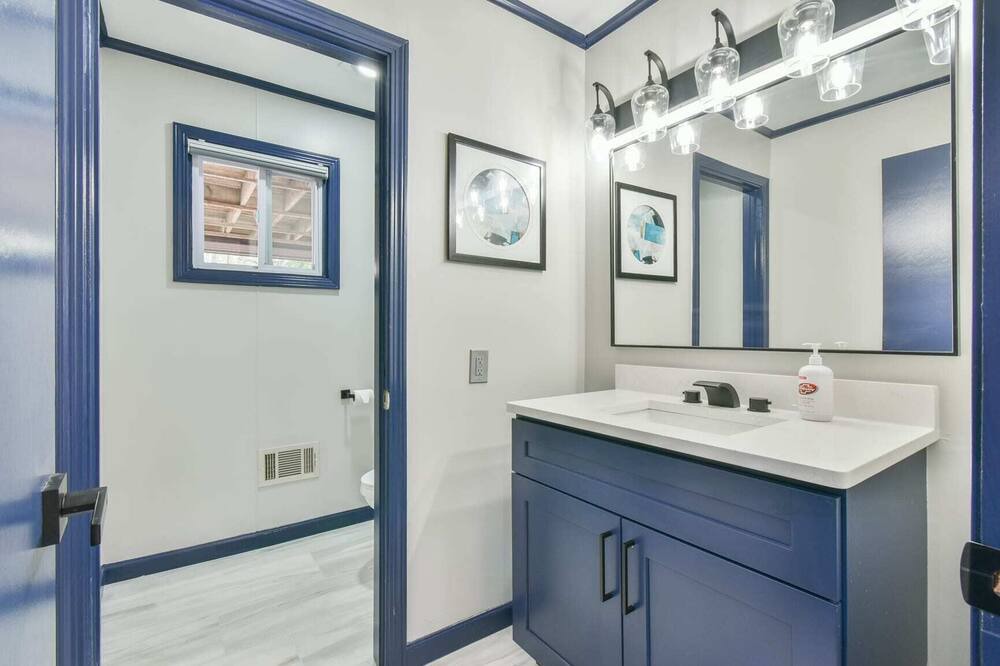 Photo of Bathroom in Flowery Branch