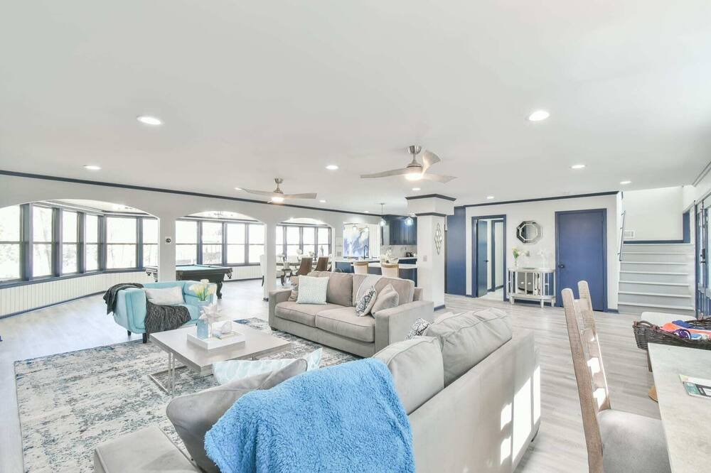Photo of Bedroom in Flowery Branch
