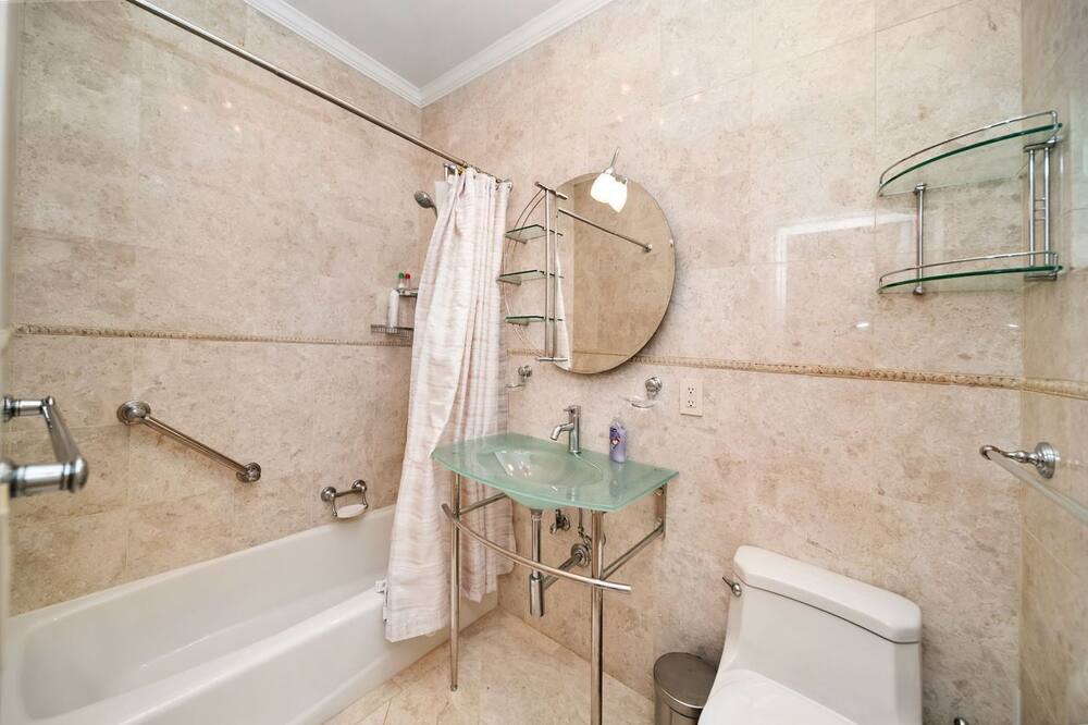 Photo of Bathroom in Surfside