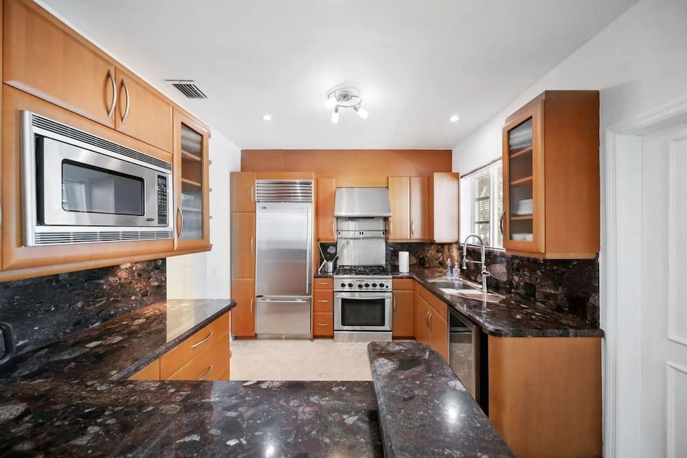Photo of Kitchen in Surfside