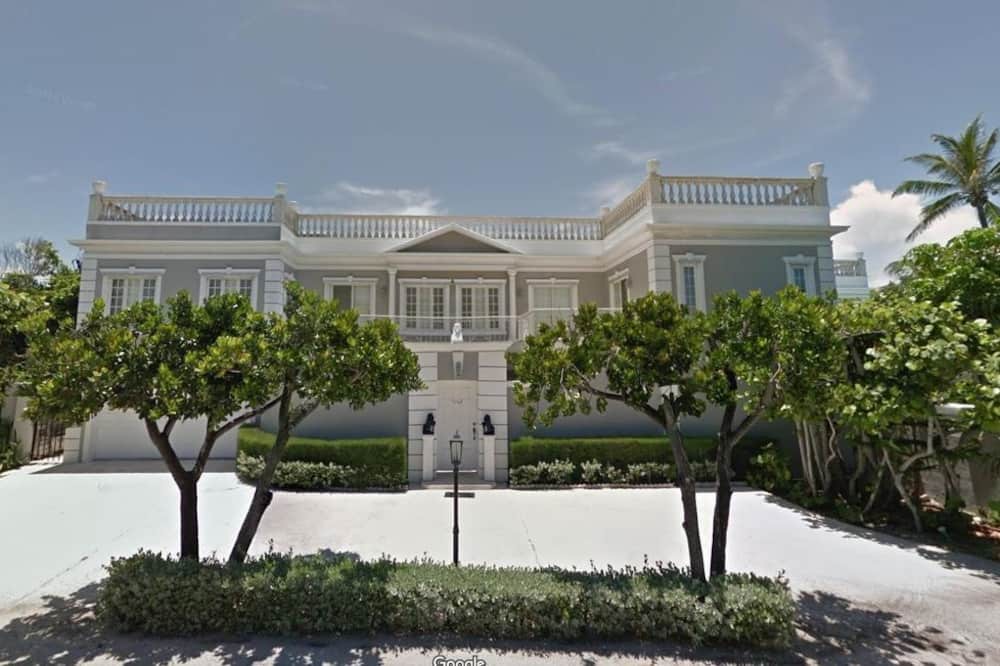 Photo of Others in Palm Beach