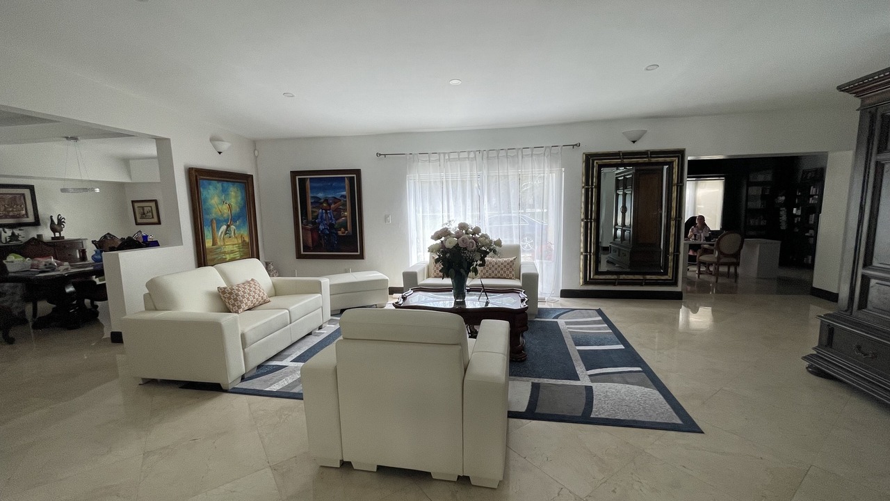 Photo of Livingroom in Palmetto Bay