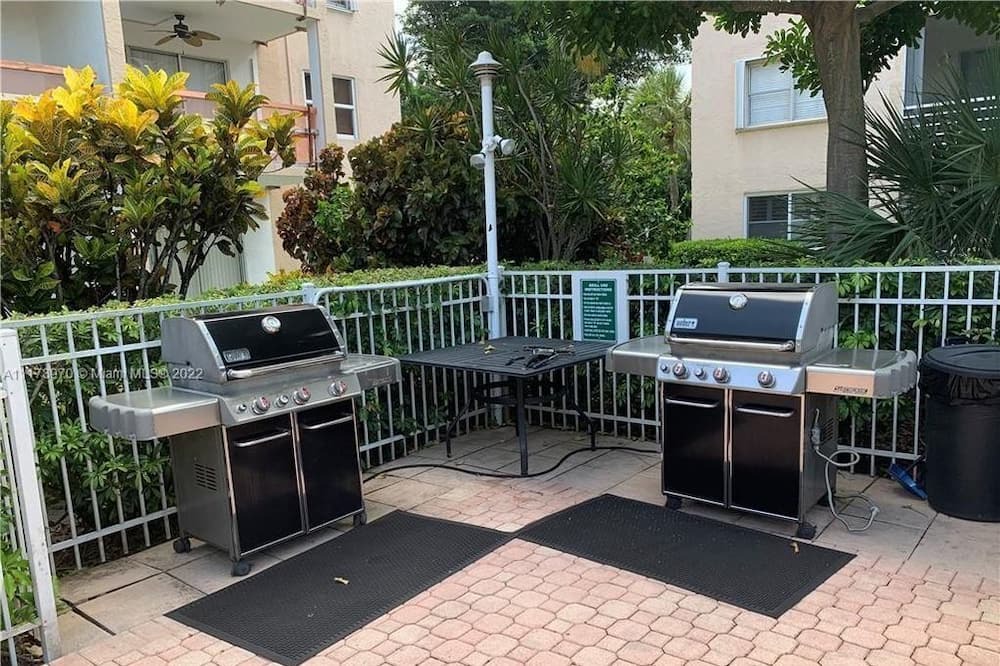 Photo of Others in Bel Air