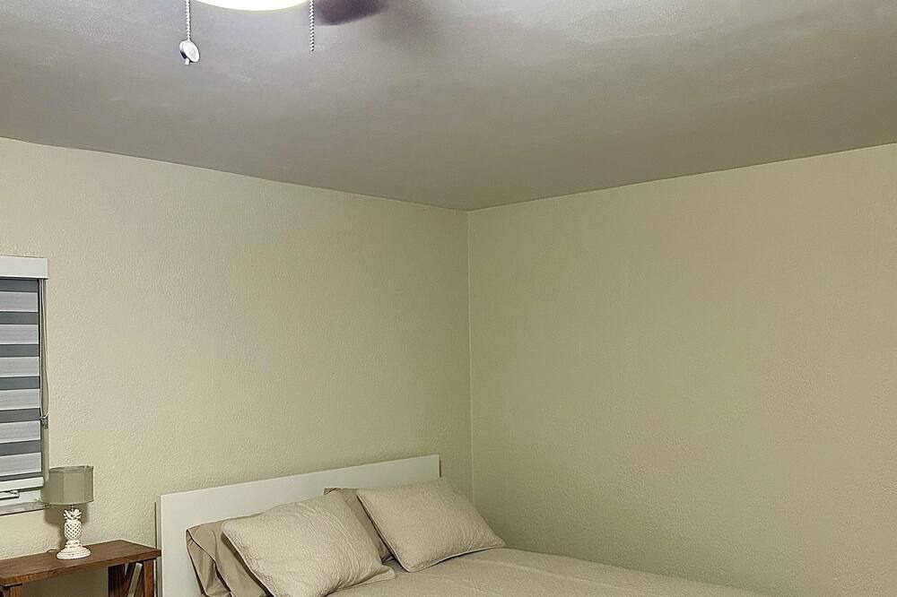 Photo of Bedroom in Coral Terrace