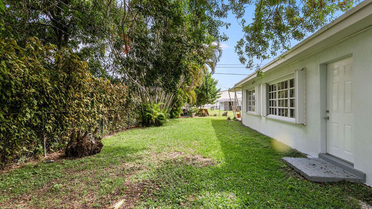 Photo of Others in Coral Terrace