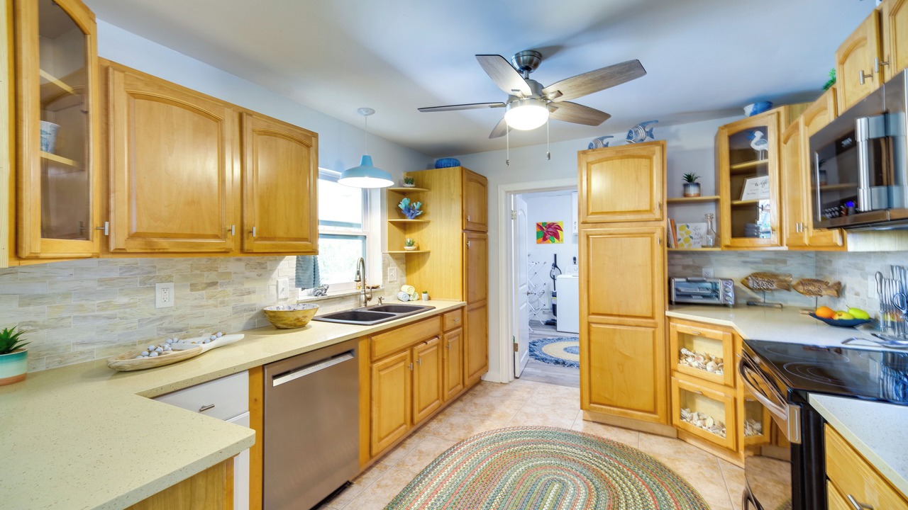 Photo of Kitchen in Lakewood Park