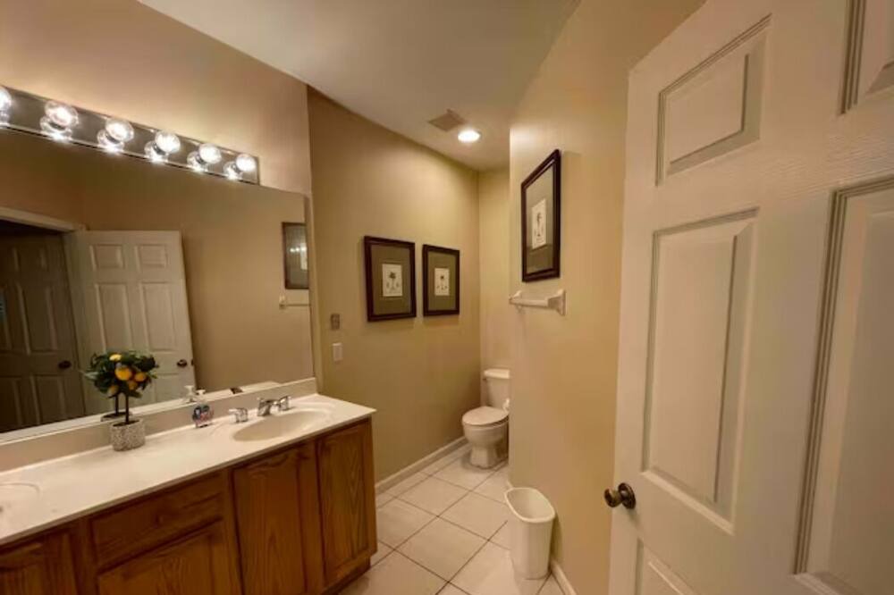 Photo of Bathroom in Port Saint Lucie