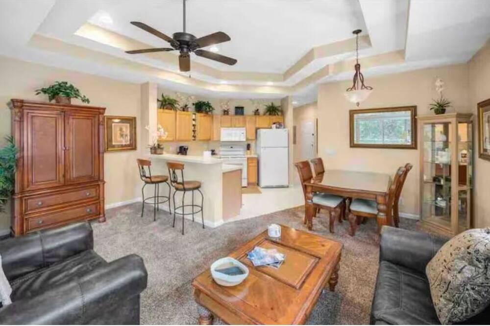 Photo of Livingroom in Port Saint Lucie
