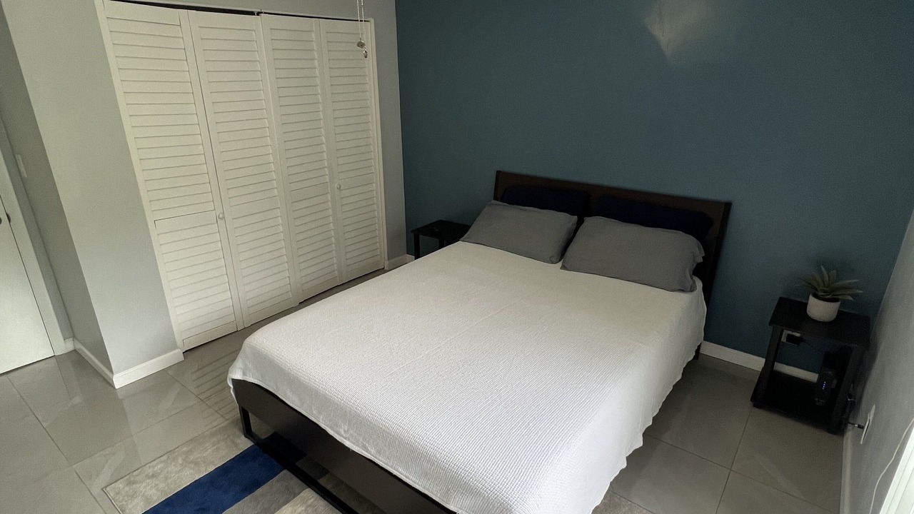 Photo of Bedroom in Inverrary