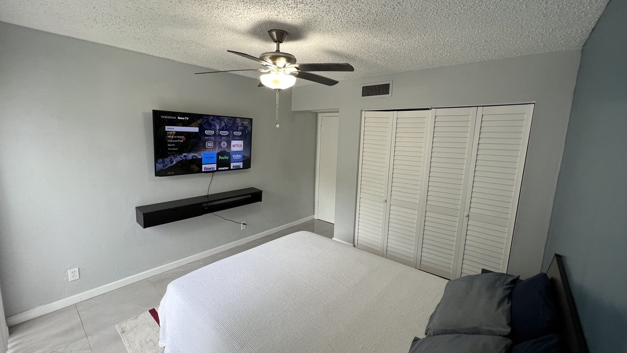 Photo of Bedroom in Inverrary
