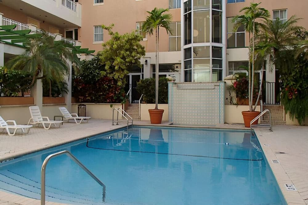 Photo of Outdoor in South Miami