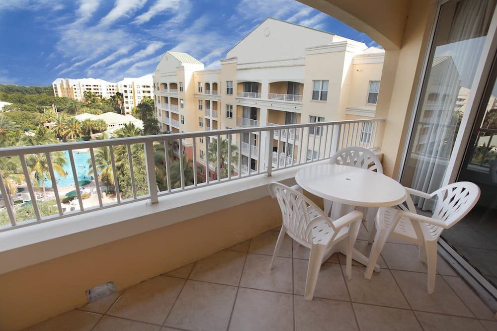 Photo of Outdoor in Weston