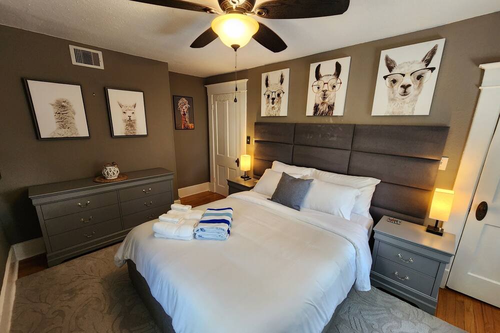 Photo of Bedroom in Historic Uptown