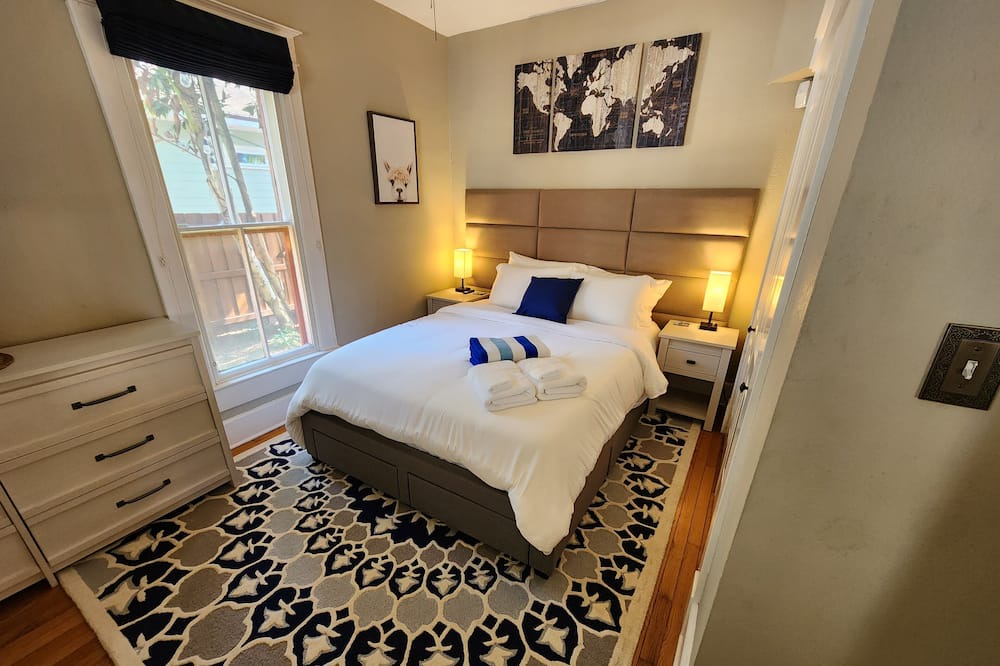 Photo of Bedroom in Historic Uptown