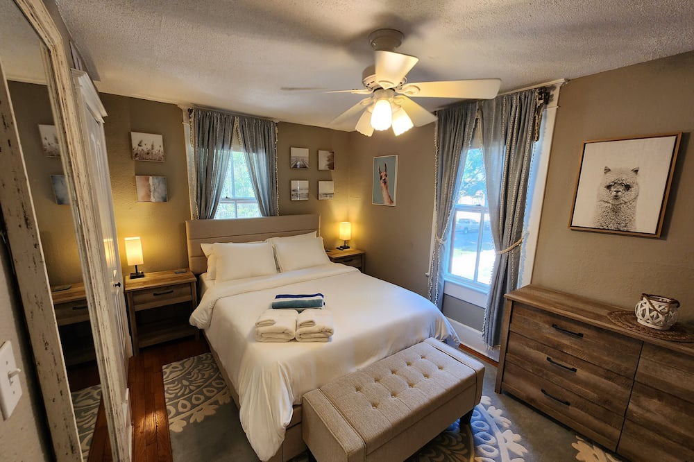 Photo of Bedroom in Historic Uptown