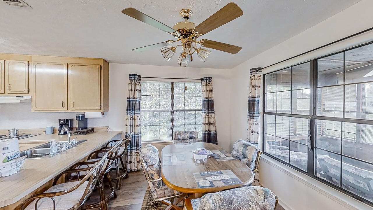 Photo of Kitchen in Wewahitchka
