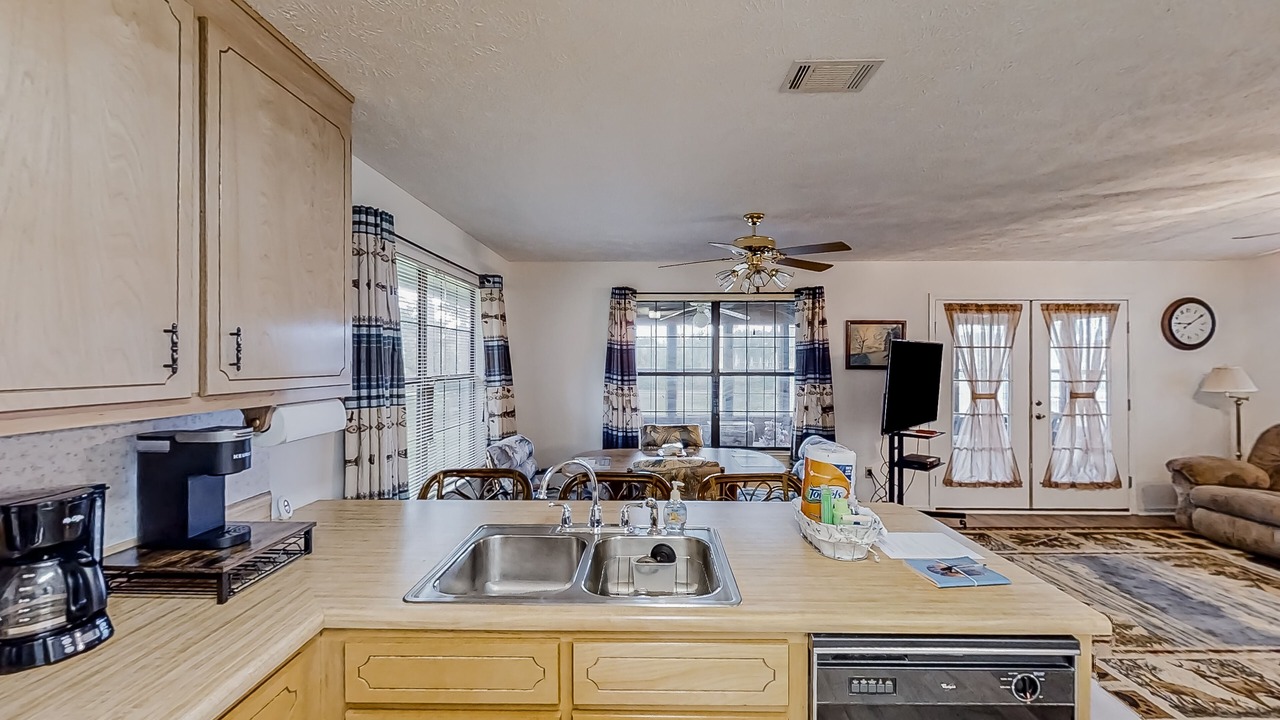 Photo of Kitchen in Wewahitchka