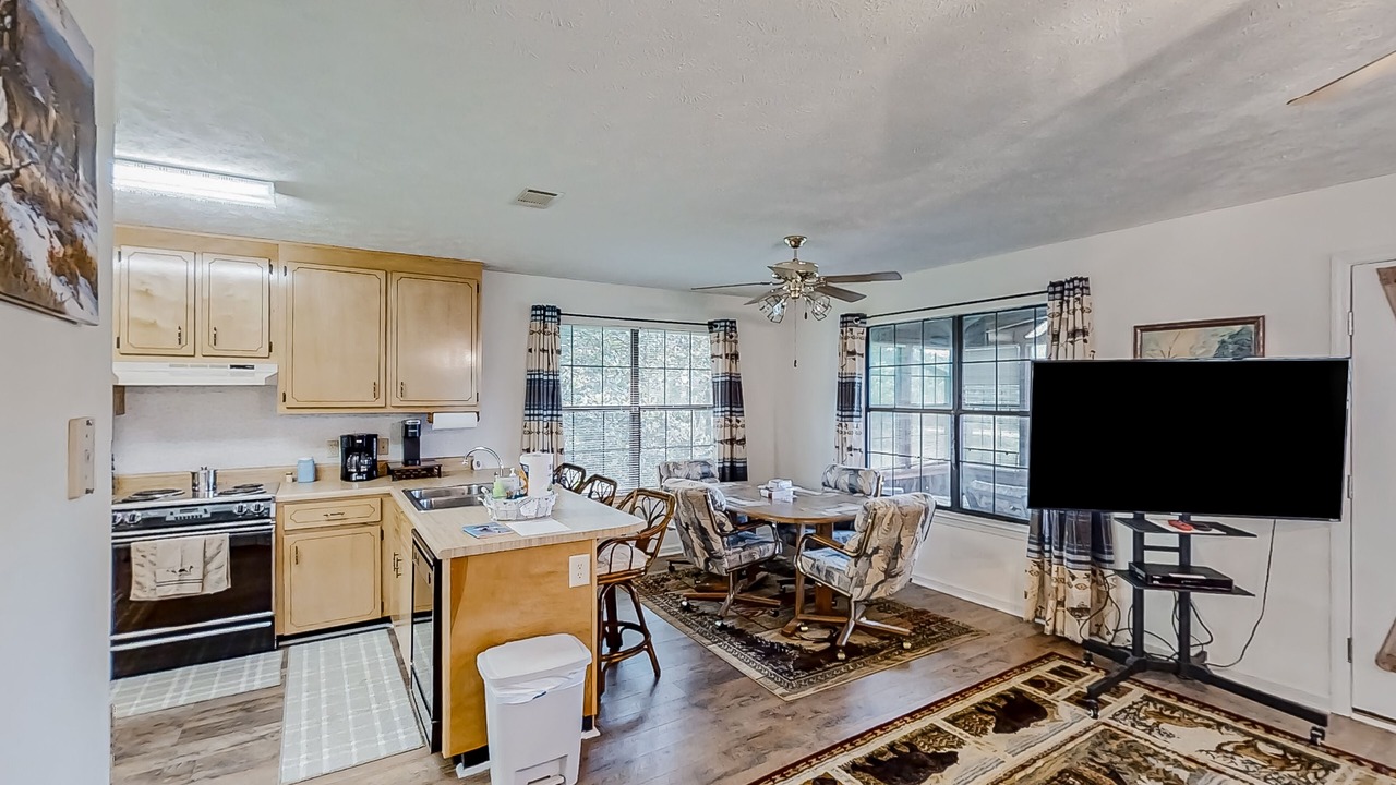 Photo of Kitchen in Wewahitchka