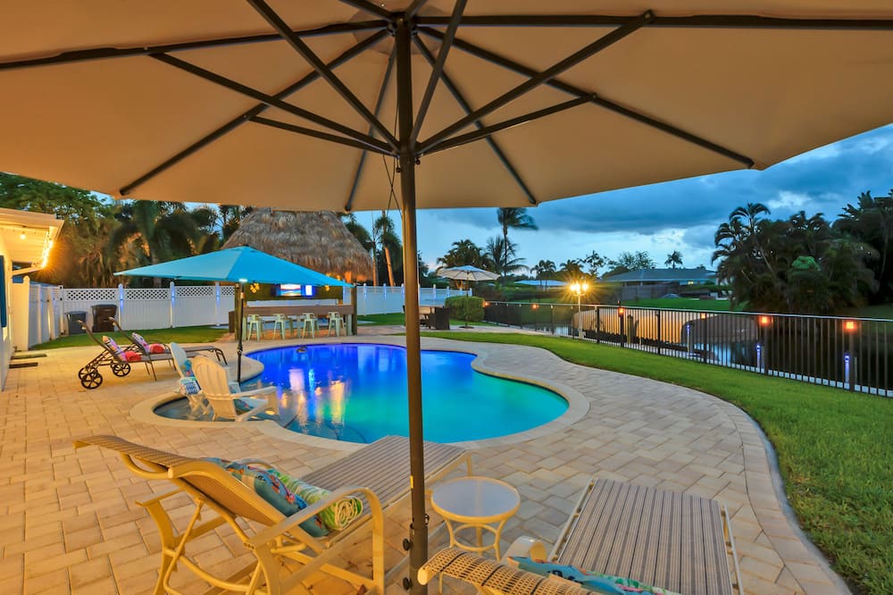 Photo of Outdoor in Lake Clarke Shores