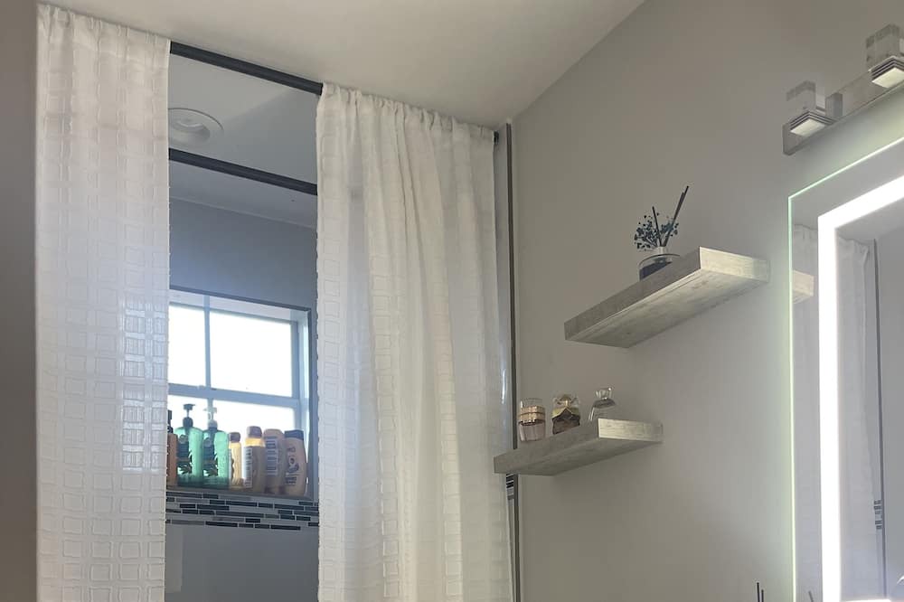 Photo of Bathroom in Pembroke Pines