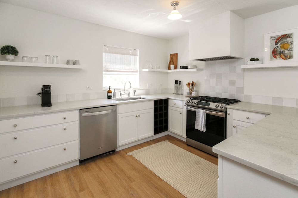 Photo of Kitchen in Golden Beach Estates
