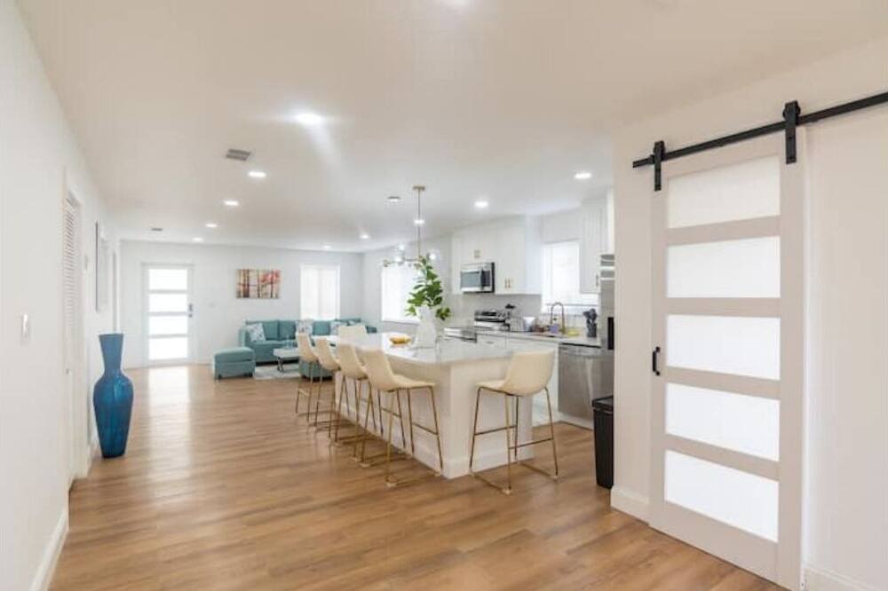 Photo of Kitchen in Coral Terrace