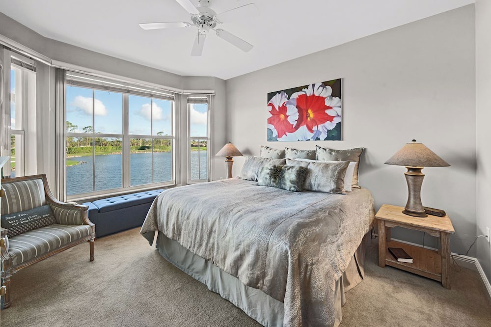 Photo of Bedroom in Naples