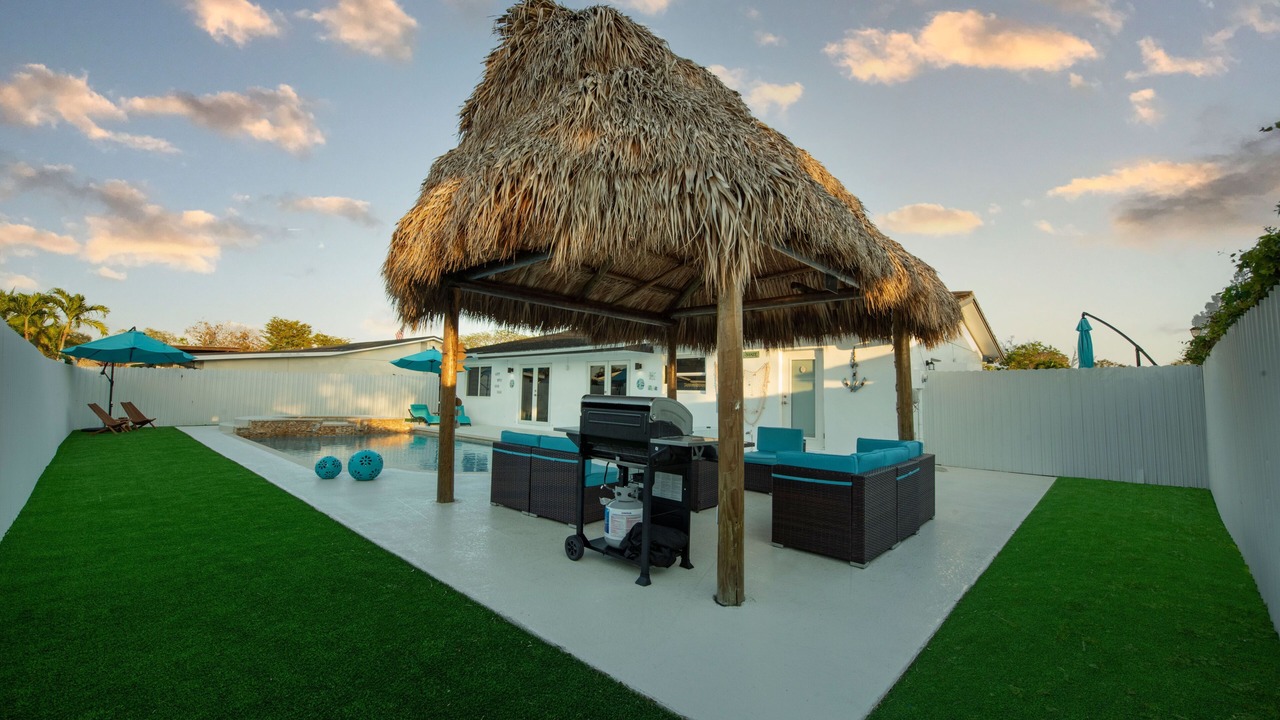 Photo of Outdoor in Kendale Lakes
