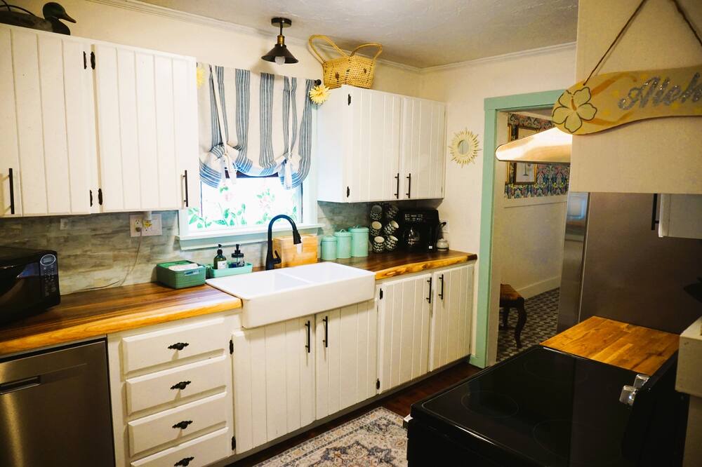 Photo of Kitchen in Yankeetown