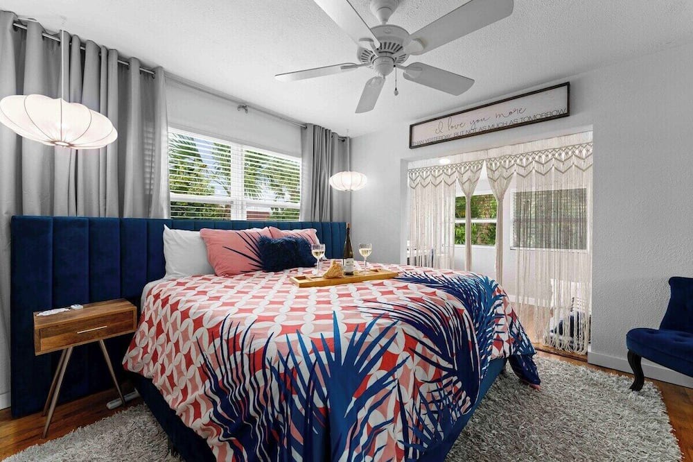 Photo of Bedroom in Crescent Beach