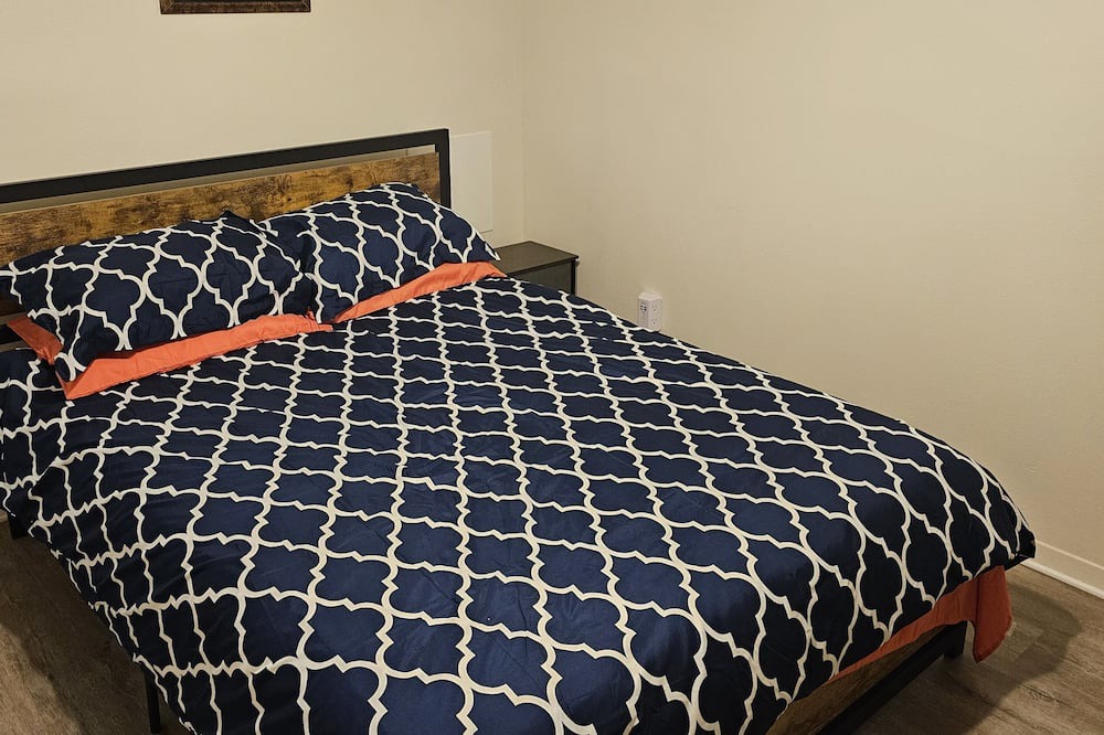 Photo of Bedroom in Palatka