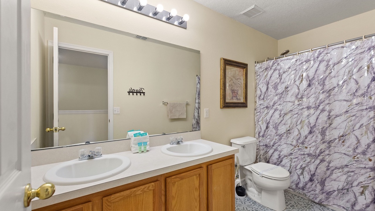 Photo of Bathroom in Windwood Bay