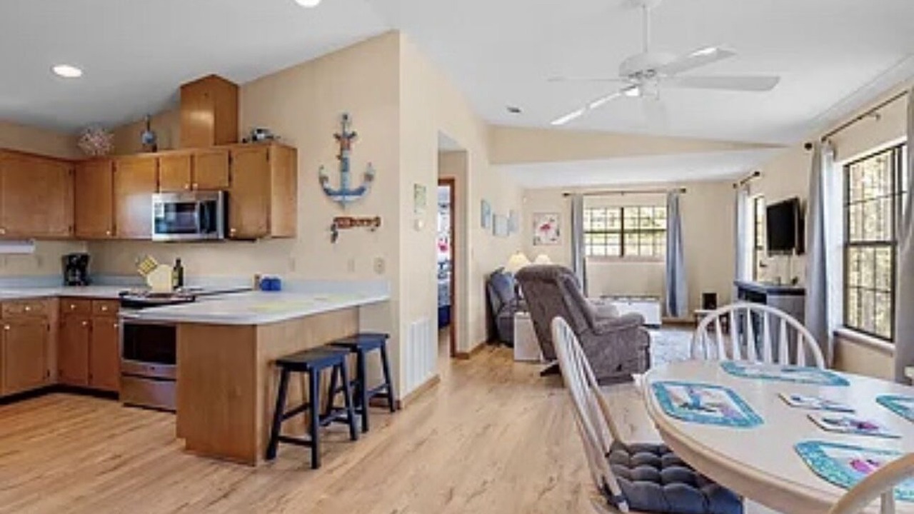 Photo of Kitchen in Ochlockonee Bay