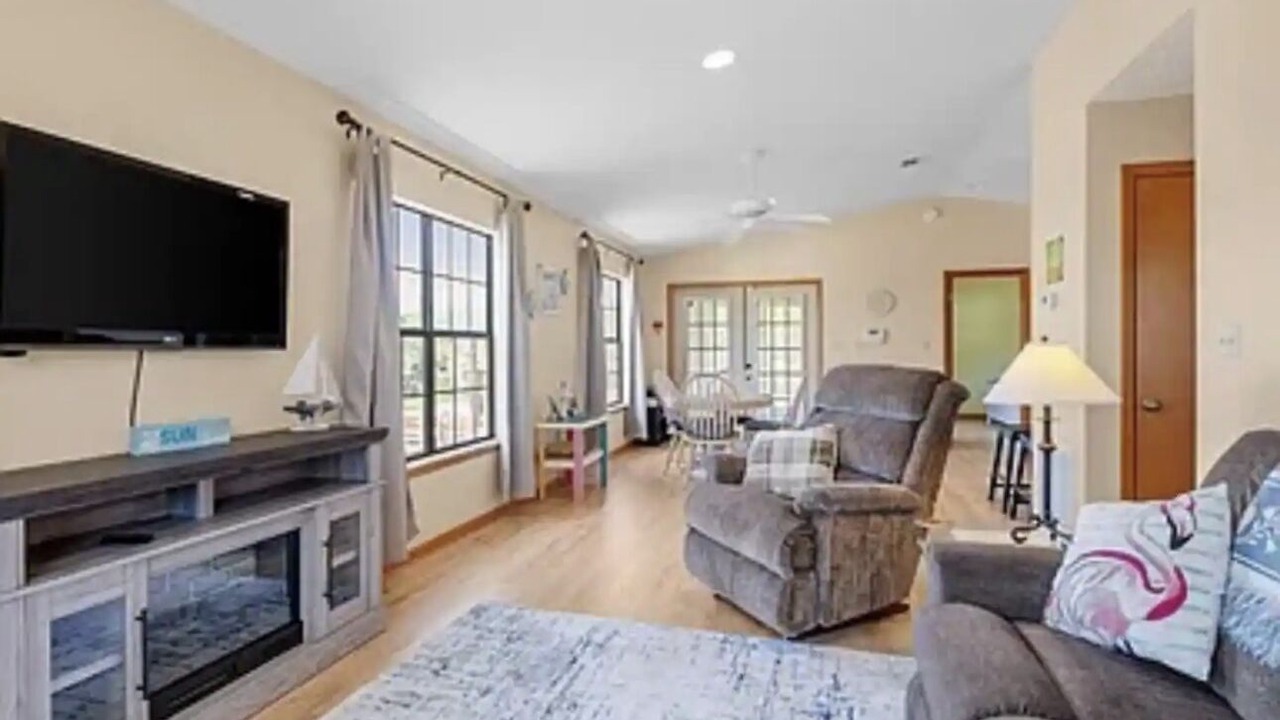 Photo of Livingroom in Ochlockonee Bay