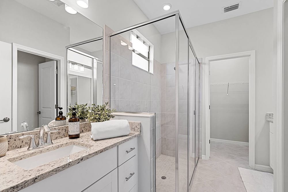 Photo of Bathroom in Port Charlotte