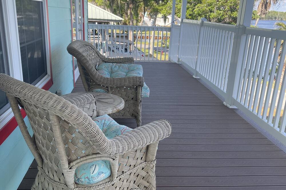 Photo of Patio Balcony in Suwannee