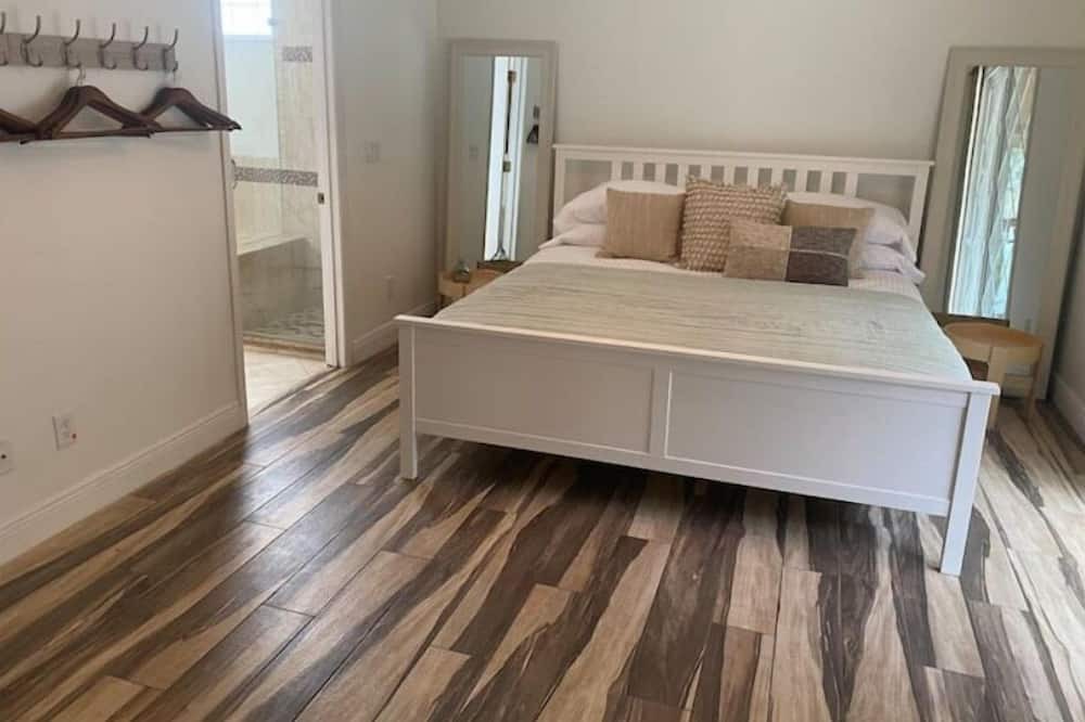 Photo of Bedroom in Ocean Side Village