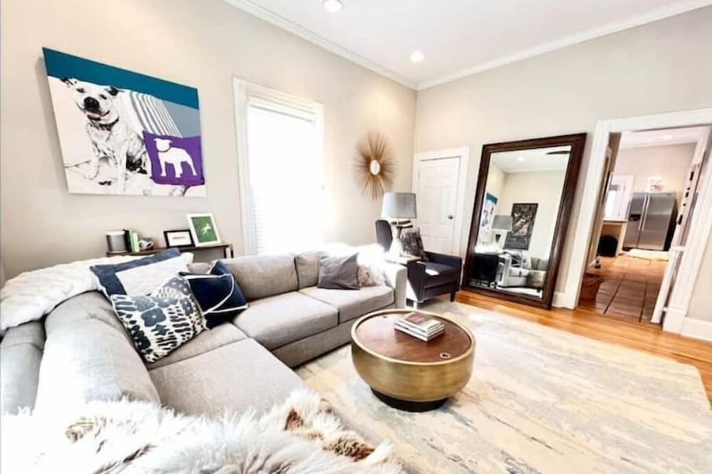 Photo of Livingroom in Poncey-Highland