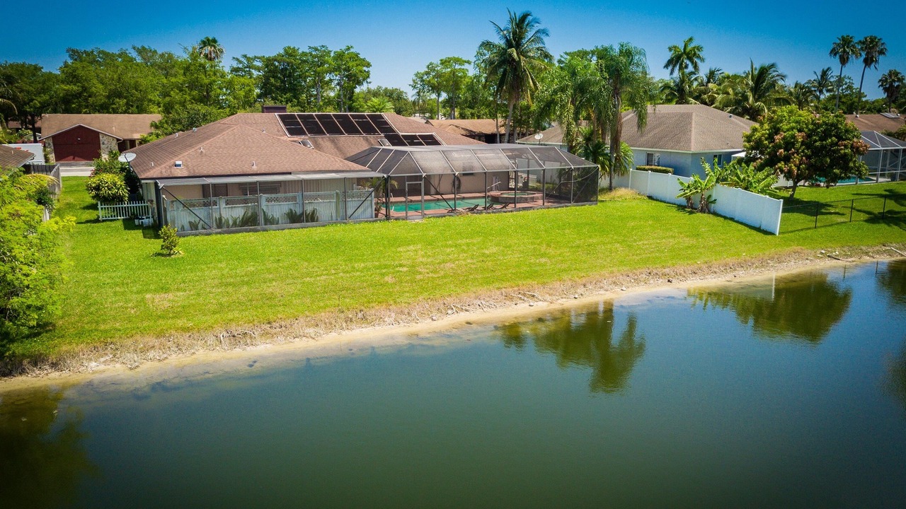 Photo of Outdoor in Lauderhill