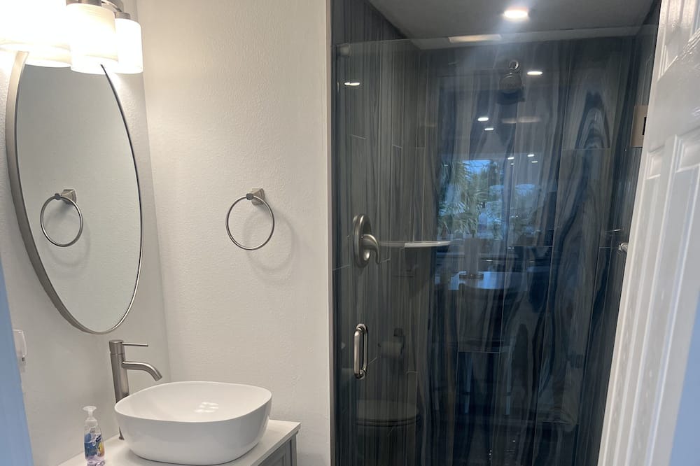 Photo of Bathroom in Grant-Valkaria