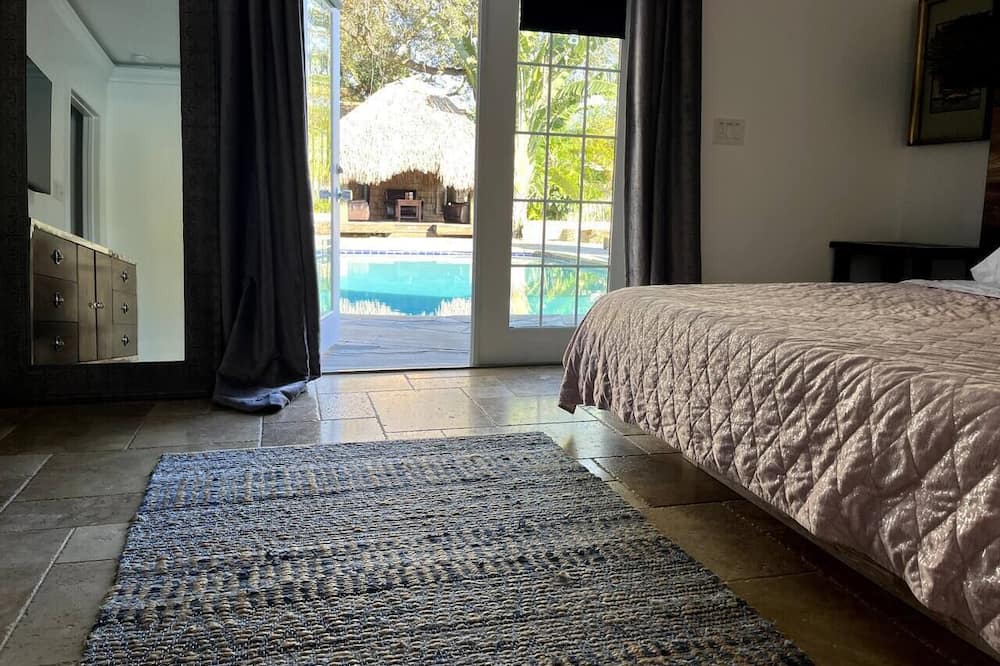 Photo of Bedroom in Riverside Heights
