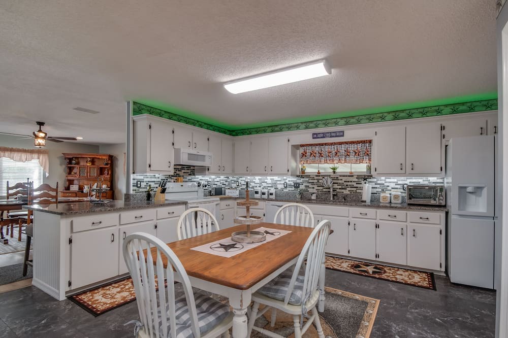 Photo of Kitchen in Citra