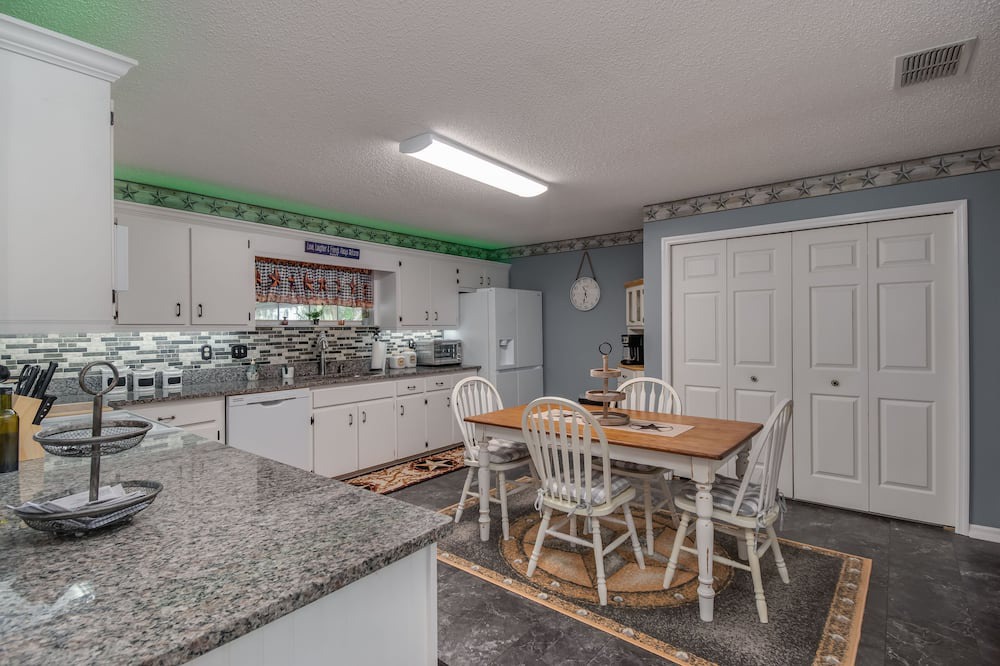 Photo of Kitchen in Citra