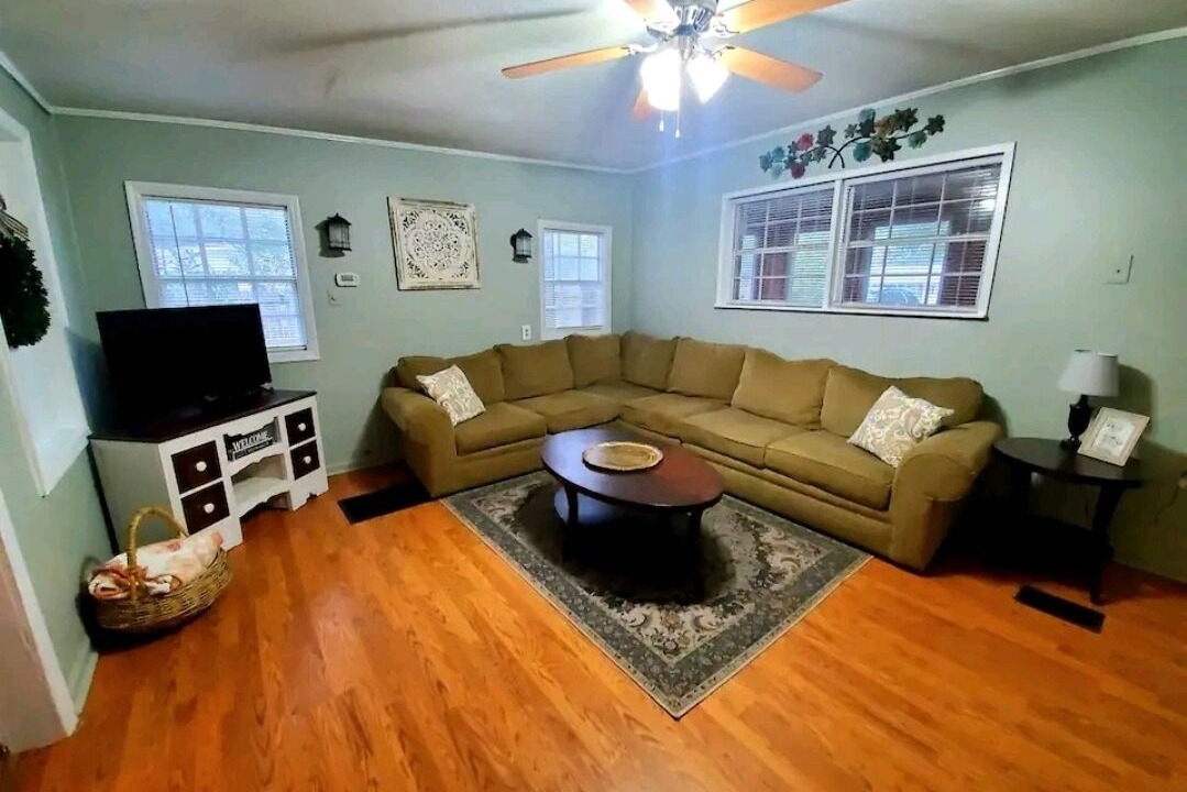 Photo of Others in Magnolia Bluffs